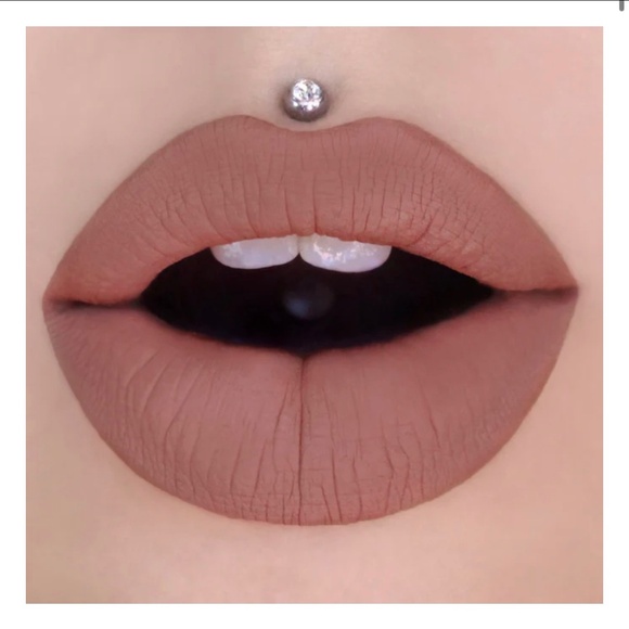 Celebrity Skin Jeffree Star Cosmetics Velour‎ Liquid Lipstick Nude Brown New - Picture 1 of 3